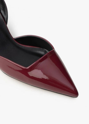 Bordo SAMMY Slingback Pumps mit spitzem Zehenbereich und breitem Blockabsatz, glänzendes Finish, ideal für formelle Anlässe.