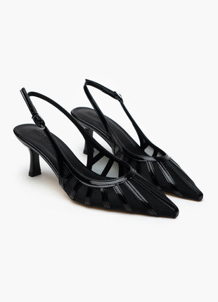 Schwarze LUVIO Slingback-Pumps mit spitzer Vorderkappe, transparenten Netzstoff-Einsätzen und glänzendem Lackleder. Mittelhoher, schmaler Absatz und verstellbarer Slingback-Riemen.