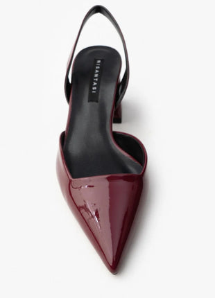 Bordo SAMMY Slingback Pumps mit spitzem Zehenbereich und breitem Blockabsatz, glänzendes Finish, ideal für formelle Anlässe.