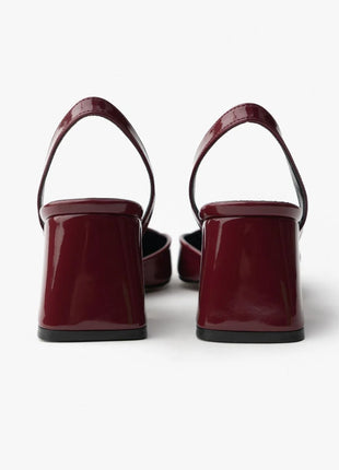 Bordo SAMMY Slingback Pumps mit spitzem Zehenbereich und breitem Blockabsatz, glänzendes Finish, ideal für formelle Anlässe.