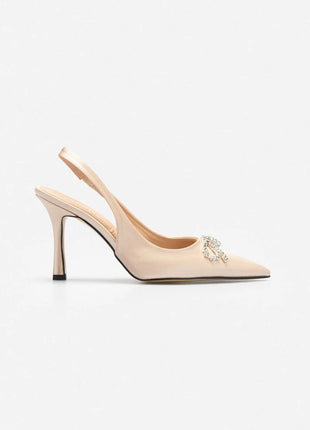 Zeitlose Karina Pumps aus mattem Stoff in der Farbe Beige.