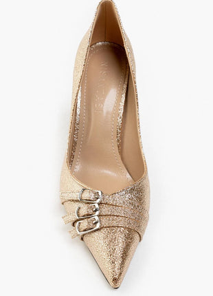 Elegante goldene Smarty Pumps mit funkelndem Design und dekorativen Schnallen, ideal für besondere Anlässe.