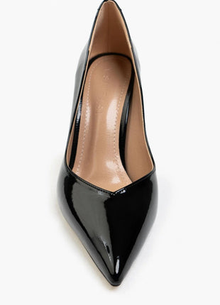 Schwarze Shurima Pumps mit glänzendem Finish und spitzer Zehenpartie, ideal für formelle Anlässe und elegante Abende.