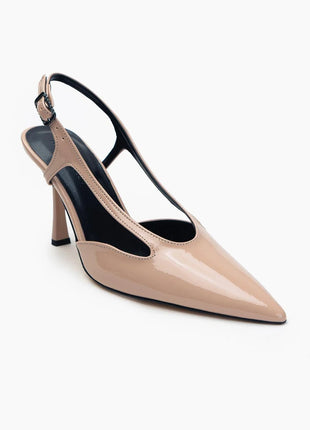 Schicke Hedwig Pumps aus Lackleder in Beige, eine elegante Ergänzung für jede Garderobe.