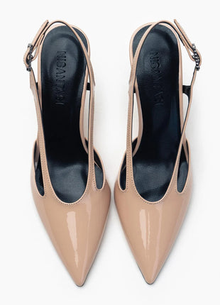 Schicke Hedwig Pumps aus Lackleder in Beige, eine elegante Ergänzung für jede Garderobe.