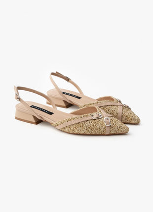 Elegante VEGAS Slingback-Pumps in beige gestricktem Design mit spitzer Zehenpartie und dekorativen Schnallen, ideal für besondere Anlässe.