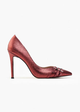 Elegante rote Smarty Pumps mit funkelndem Design und dekorativen Schnallen, ideal für besondere Anlässe.