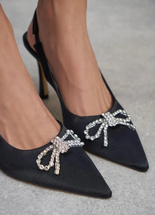 Elegante Karina Pumps aus mattem Stoff in der Farbe Schwarz.