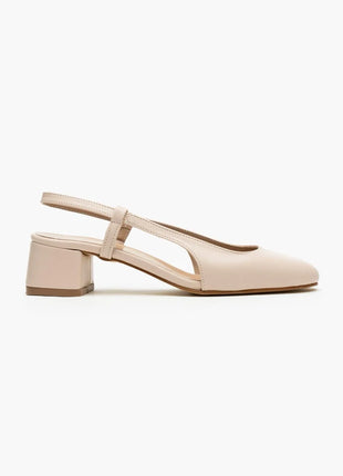 Beige OPHELIA Slingback-Pumps aus mattem Finish mit blockigem, mittelhohem Absatz und verstellbarem Slingback-Riemen. Elegantes Design für formelle Anlässe und stilvolle Alltagslooks.