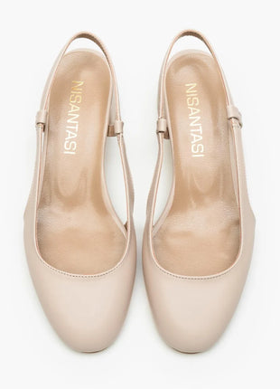 Beige OPHELIA Slingback-Pumps aus mattem Finish mit blockigem, mittelhohem Absatz und verstellbarem Slingback-Riemen. Elegantes Design für formelle Anlässe und stilvolle Alltagslooks.