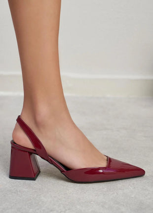 Bordo SAMMY Slingback Pumps mit spitzem Zehenbereich und breitem Blockabsatz, glänzendes Finish, ideal für formelle Anlässe.