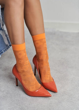 Demacia Pumps in Orange, lebendig und fröhlich, ideal für einen auffälligen Akzent.