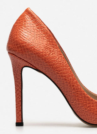 Demacia Pumps in Orange, lebendig und fröhlich, ideal für einen auffälligen Akzent.