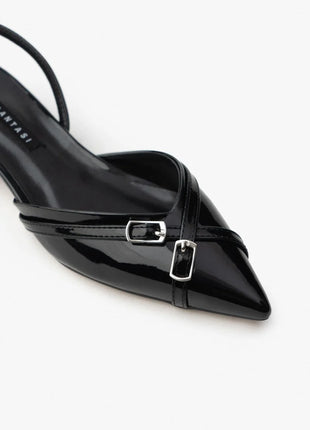 Elegante VEGAS Slingback-Pumps in Schwarz mit spitzer Zehenpartie und dekorativen Schnallen, ideal für besondere Anlässe.