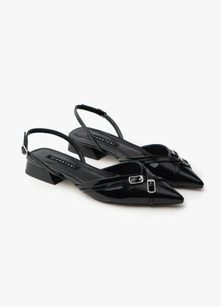 Elegante VEGAS Slingback-Pumps in Schwarz mit spitzer Zehenpartie und dekorativen Schnallen, ideal für besondere Anlässe.